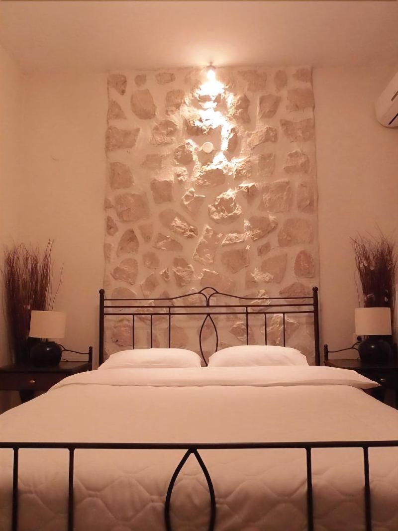 Villa Del Lago Boutique Hotel Kastoria Ngoại thất bức ảnh
